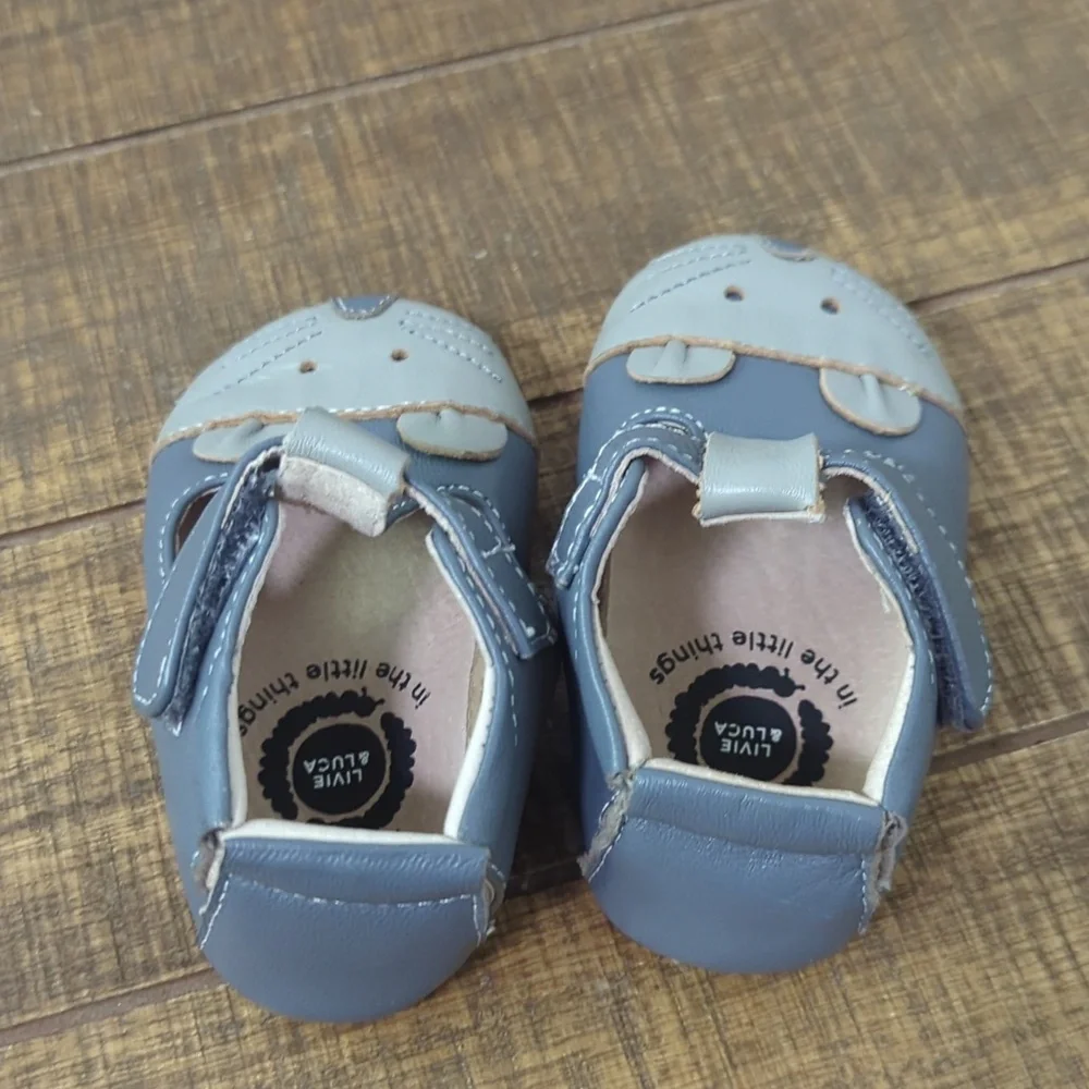 Rare Like New Lucie And Luca Crib Stretch Leather Gray Mouse Kids Shoes